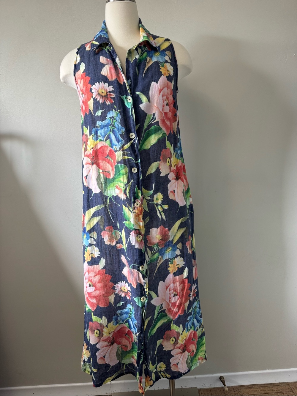 Johnny Lambs Italy Vintage Women's Maxi Dress in Multicolor Floral